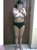 Photo 2, My Hot Housewife