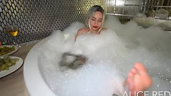 blonde jacuzzi blowjob job