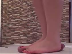 9 min - Feet prick nut massage