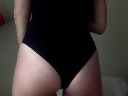 3 min - Young showing