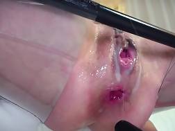 10 min - Closeup rectal dildo live