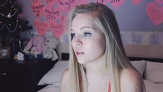 teen cam cute blond