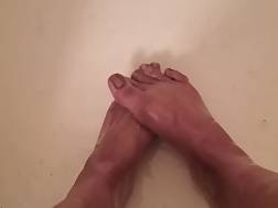 2 min - Lick oil toes