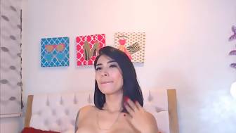 hot lovely babe squirts