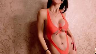 vlger en badedragt skal