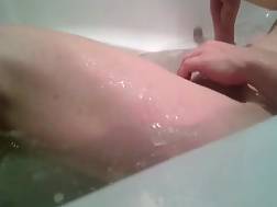 4 min - Chubby penetrating cunt bathtub