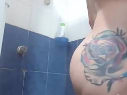 6 min - Tattooed latina shower