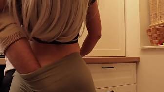 pounding xxx step sis