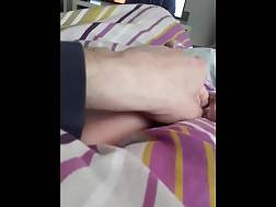 4 min - Massage feet