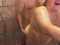 7 min - Couple shower mature bbw