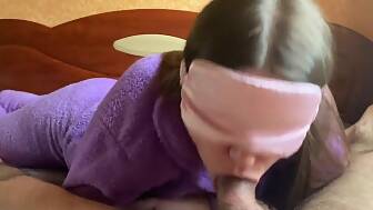 sister sucks jizz mouth