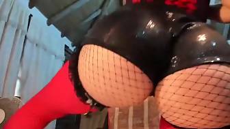 little izzi pussy explose
