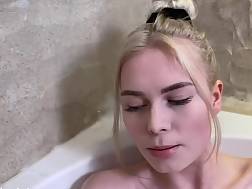 6 min - Bubble bath