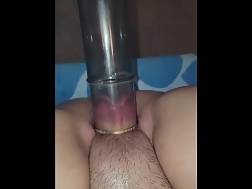 3 min - Squirts pussy