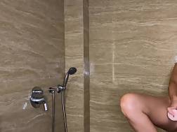 10 min - Blondie shower huge cock