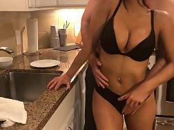 9 min - Housewife blow penis kitchen
