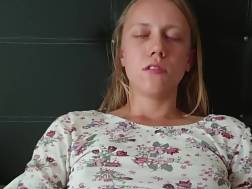 8 min - Hairy teen rubs snatch