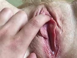 20 min - Fingering clitoris play