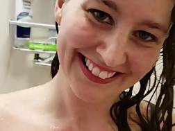 6 min - Shower natural jugs