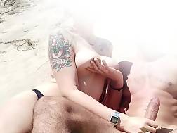 8 min - Public beach jerks cumshot