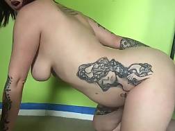 5 min - Tattooed boobed fucktoy