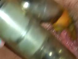 4 min - Wife toy clitoris closeup