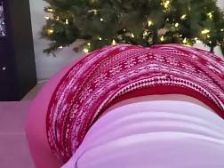 14 min - Christmas huge booty