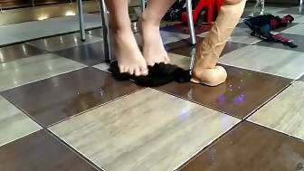 hotwife mamma footjob hot