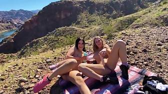 insane hiking threesome ffm