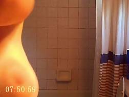 5 min - Wife spy shower cam